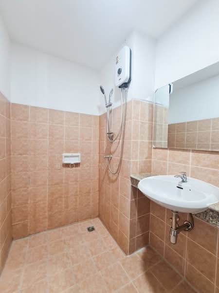 Supalai Ville Ratchada 32, Bangkok, Ratchadaphisek Road, Chan Kasem, Chatuchak, Bangkok, 4 Bedrooms, 325 sqm, Townhouse For Sale, by Pichamon Boonchit, 500185521 - DDproperty.com