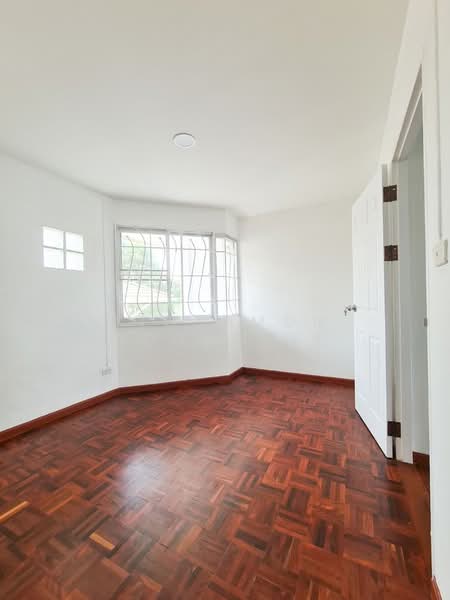 Supalai Ville Ratchada 32, Bangkok, Ratchadaphisek Road, Chan Kasem, Chatuchak, Bangkok, 4 Bedrooms, 325 sqm, Townhouse For Sale, by Pichamon Boonchit, 500185521 - DDproperty.com