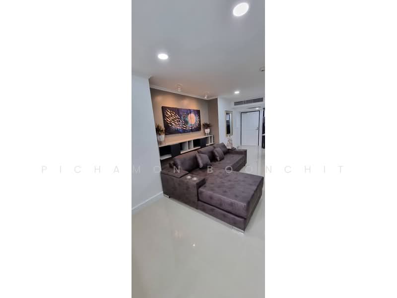 Omni Tower Sukhumvit Nana, Bangkok, 69 Sukhumvit 4 Alley, Khlong Toei, Khlong Toei, Bangkok, 1 Bedroom, 67 sqm, Condo For Sale, by Pichamon Boonchit, 500185522 - DDproperty.com