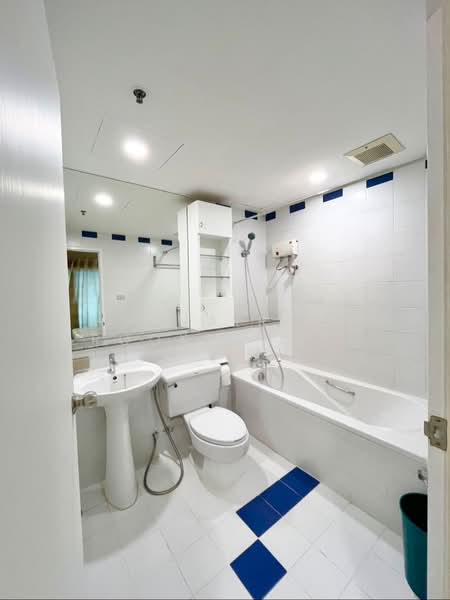 Baan Nonzee, Bangkok, 33 Chan Rd, Chong Nonsi, Yan Nawa, Bangkok, 2 Bedrooms, 70 sqm, Condo For Rent, by Hathairat  Rookphan  , 500185547 - DDproperty.com