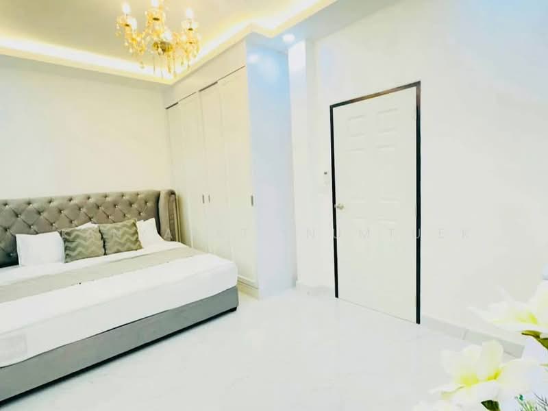 Rattanakorn Village 18, Chon Buri (Pattaya), Na Kloe, Bang Lamung (Pattaya), Chon Buri (Pattaya), 4 Bedrooms, 325 sqm, Single Detached House For Sale, by Kanyarat  Numtuek, 500185580 - DDproperty.com