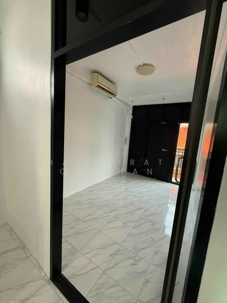 3-BR House, Bangkok, Ban Chang Lo, Bangkok Noi, Bangkok, 3 Bedrooms, 120 sqm, Single Detached House For Sale, by Hathairat  Rookphan  , 500185587 - DDproperty.com