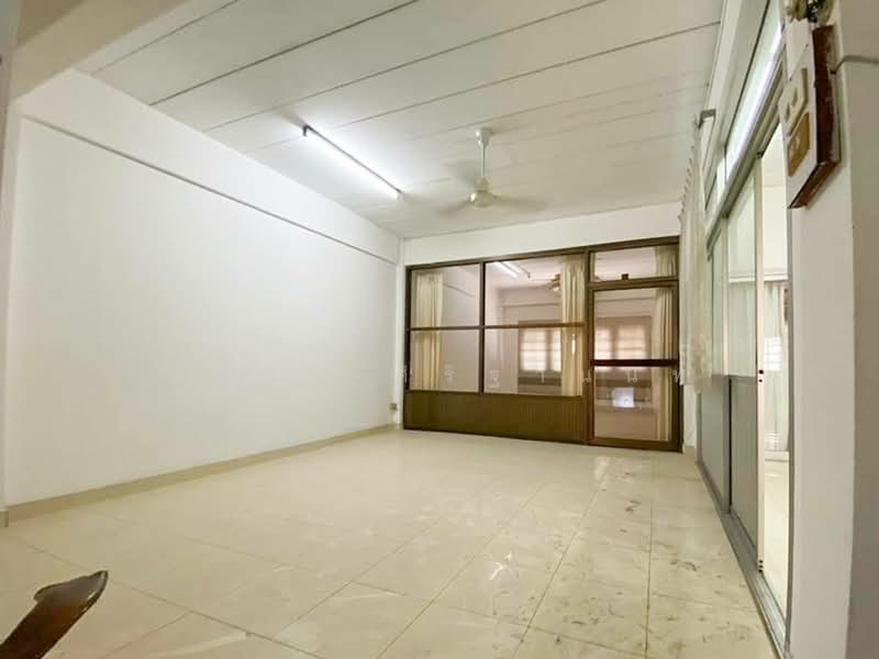 หมู่บ้าน สินธร แฮปปี้แลนด์, Bangkok, Khlong Chan, Bang Kapi, Bangkok, , 144 sqm, Shophouse For Sale, by ณัฐยา ศิริฐานนท์, 500185599 - DDproperty.com