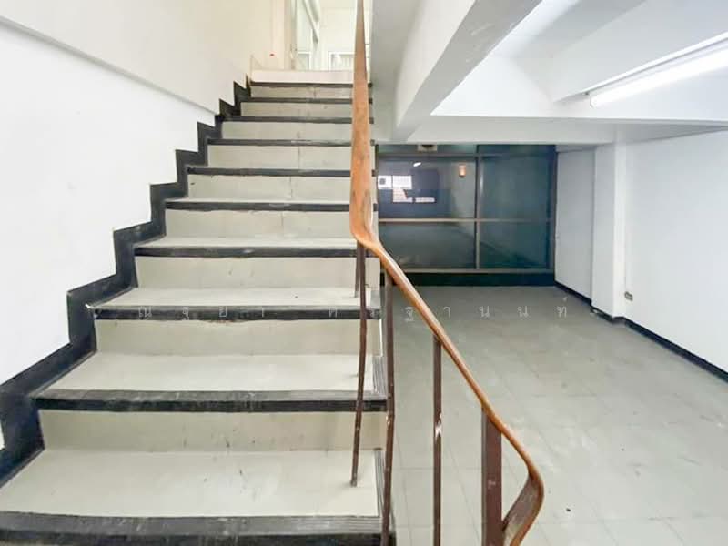 หมู่บ้าน สินธร แฮปปี้แลนด์, Bangkok, Khlong Chan, Bang Kapi, Bangkok, , 144 sqm, Shophouse For Sale, by ณัฐยา ศิริฐานนท์, 500185599 - DDproperty.com