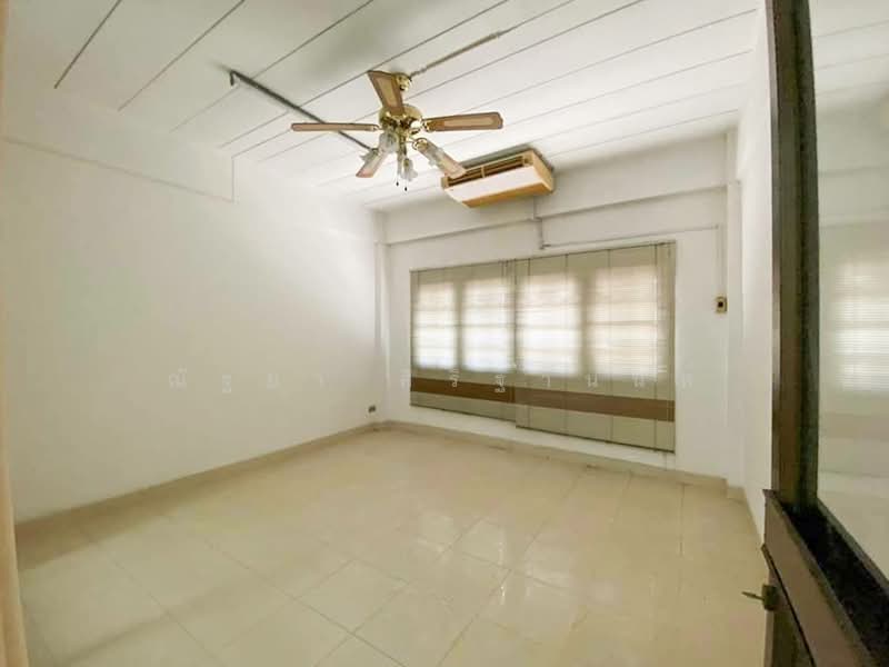 หมู่บ้าน สินธร แฮปปี้แลนด์, กรุงเทพ, คลองจั่น, บางกะปิ, กรุงเทพ, 144 ตร.ม., ตึกแถว-อาคารพาณิชย์ ขาย, โดย ณัฐยา ศิริฐานนท์, 500185599 - DDproperty.com