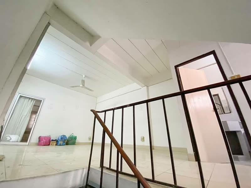 หมู่บ้าน สินธร แฮปปี้แลนด์, กรุงเทพ, คลองจั่น, บางกะปิ, กรุงเทพ, 144 ตร.ม., ตึกแถว-อาคารพาณิชย์ ขาย, โดย ณัฐยา ศิริฐานนท์, 500185599 - DDproperty.com