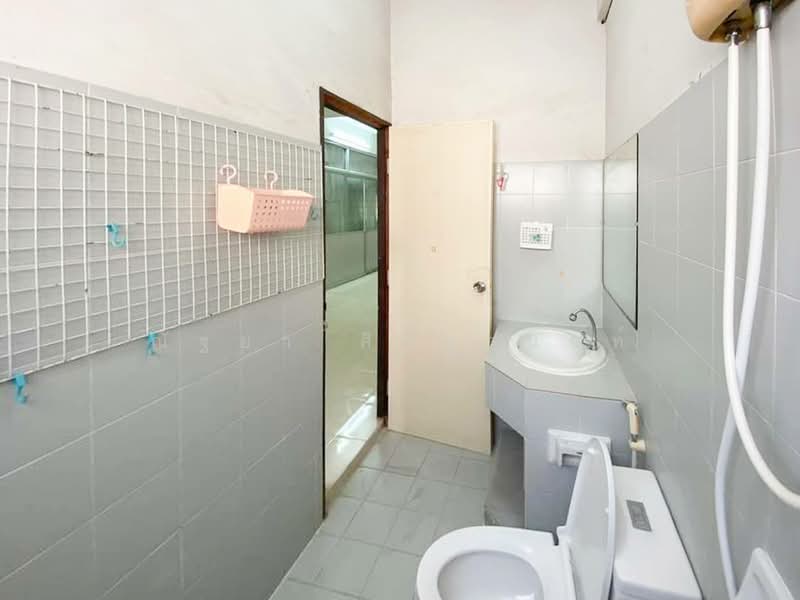 หมู่บ้าน สินธร แฮปปี้แลนด์, Bangkok, Khlong Chan, Bang Kapi, Bangkok, , 144 sqm, Shophouse For Sale, by ณัฐยา ศิริฐานนท์, 500185599 - DDproperty.com