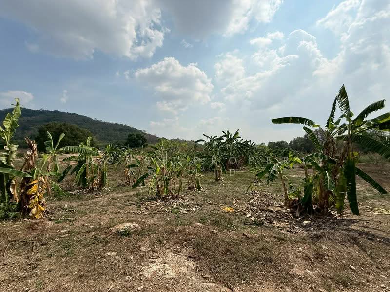 Land for sale in Nong Kham, Sriracha. Beautiful plot, excellent location., Chon Buri (Pattaya), Nong - Kham, Si Racha, Chon Buri (Pattaya), , 3,424 sqm, Land For Sale, by A House Property Co.,Ltd., 500185602 - DDproperty.com