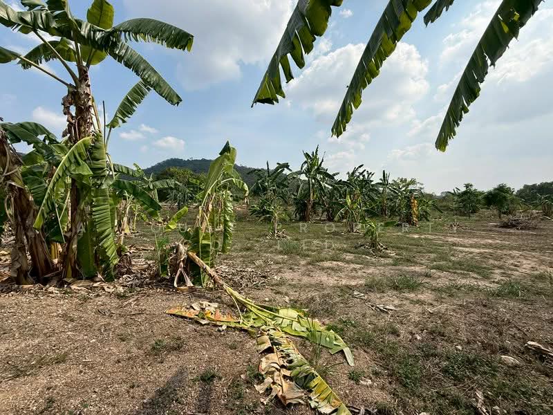 Land for sale in Nong Kham, Sriracha. Beautiful plot, excellent location., Chon Buri (Pattaya), Nong - Kham, Si Racha, Chon Buri (Pattaya), , 3,424 sqm, Land For Sale, by A House Property Co.,Ltd., 500185602 - DDproperty.com