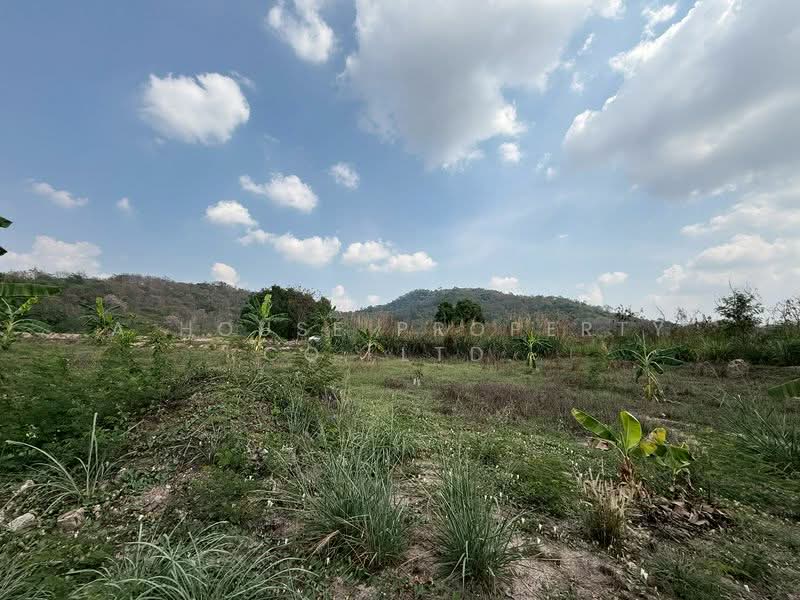 Land for sale in Nong Kham, Sriracha. Beautiful plot, excellent location., Chon Buri (Pattaya), Nong - Kham, Si Racha, Chon Buri (Pattaya), , 3,424 sqm, Land For Sale, by A House Property Co.,Ltd., 500185602 - DDproperty.com