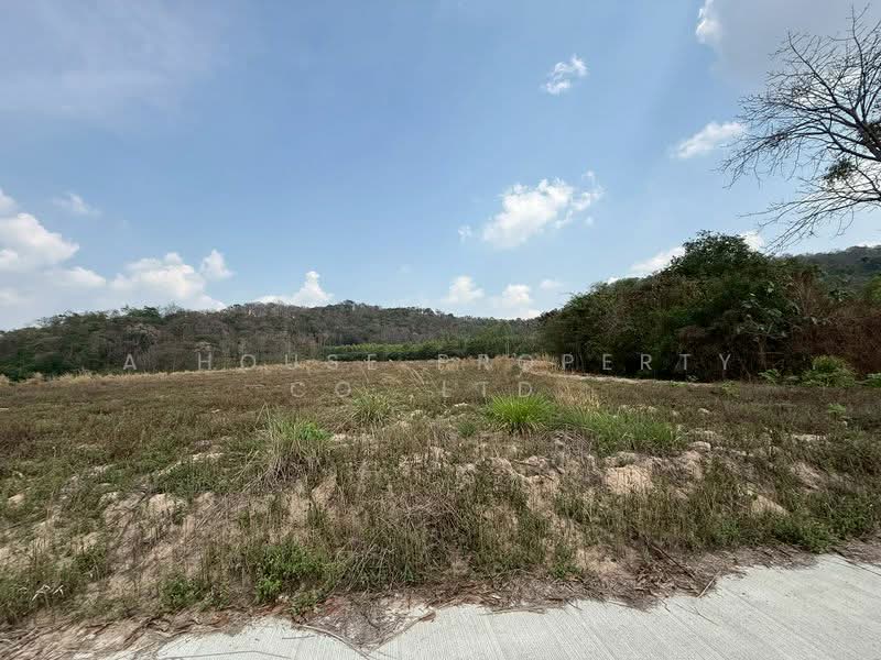 Land for sale in Nong Kham, Sriracha. Beautiful plot, excellent location., Chon Buri (Pattaya), Nong - Kham, Si Racha, Chon Buri (Pattaya), , 3,424 sqm, Land For Sale, by A House Property Co.,Ltd., 500185602 - DDproperty.com