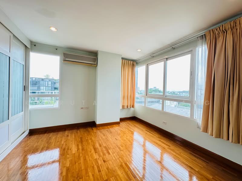 Baan Siri Sathorn Suanplu, Bangkok, 33 Nanglinchi, Thung Maha Mek, Sathon, Bangkok, 3 Bedrooms, 108 sqm, Condo For Sale, by Kanrutai Dawruang, 500185659 - DDproperty.com