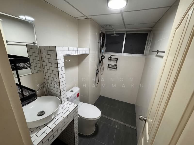 City Home Tha Phra Intersection, Bangkok, 99 Ratchadaphisek Road, Wat Tha Pra, Bangkok Yai, Bangkok, Studio, 33 sqm, Condo For Sale, by Ratchanon Songthammakul, 500185711 - DDproperty.com