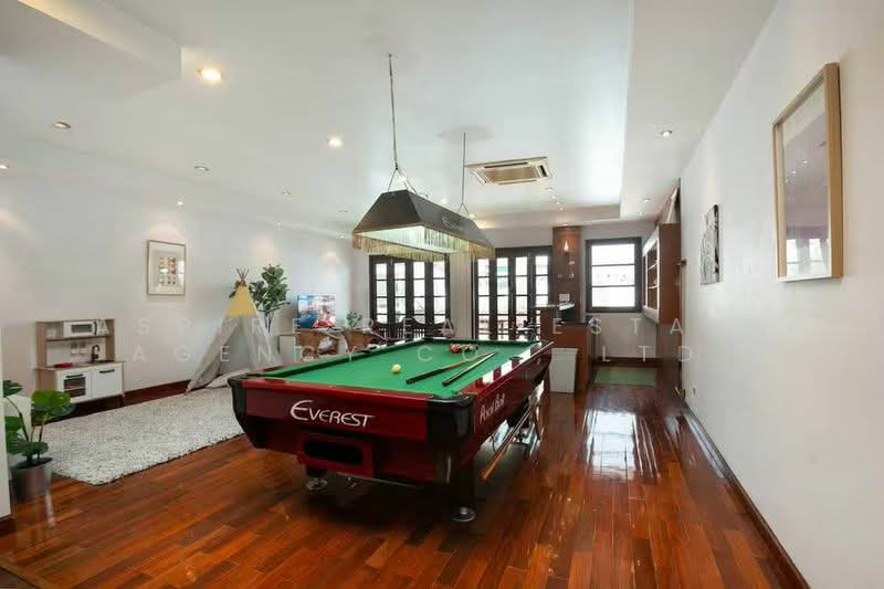 Townhouse in Sukhumvit 39, Phromphong, Bangkok, Khlong Tan Nua, Watthana, Bangkok, 4 Bedrooms, 440 sqm, Townhouse For Sale, by Aspire Real Estate Agency Co., Ltd., 500185742 - DDproperty.com