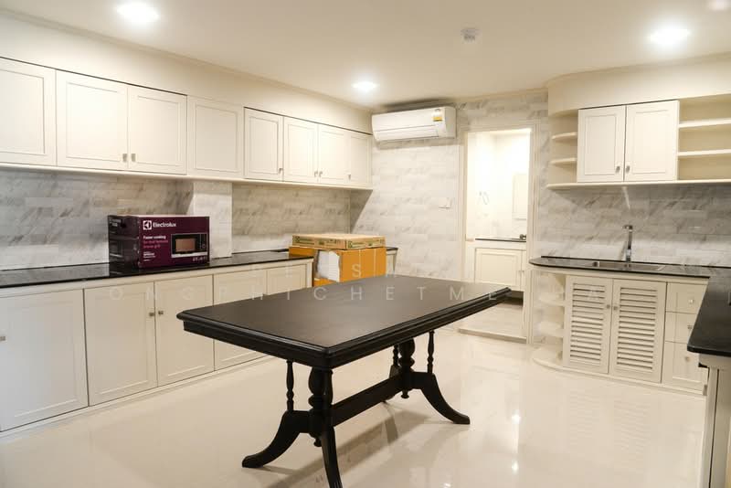 M Towers, Bangkok, Soi Sukhumvit 35, Khlong Tan Nua, Watthana, Bangkok, 2 Bedrooms, 150 sqm, Apartment For Rent, by Pensasi Ongphichetmetha, 500185803 - DDproperty.com