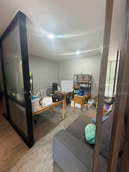 Home office - ThongLor 20, with Swimming pool, Bangkok, Khlong Tan Nua, Watthana, Bangkok, 7 Bedrooms, 400 sqm, Single Detached House For Rent, by Aspire Real Estate Agency Co., Ltd., 500185823 - DDproperty.com