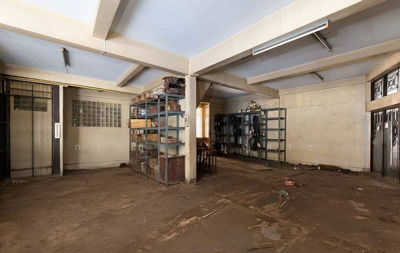 ตึก 4.5 ชั้น 5 คูหา มีดาดฟ้า (ห้องมุม) วงเวียนโอเดียน ซอยเยาวราช 3, Bangkok, เยาวราช, Samphanthawong, Samphanthawong, Bangkok, 1 Bedroom, 1,100 sqm, Townhouse For Sale, by กรกฤตย์ บุญสระ, 500185875 - DDproperty.com