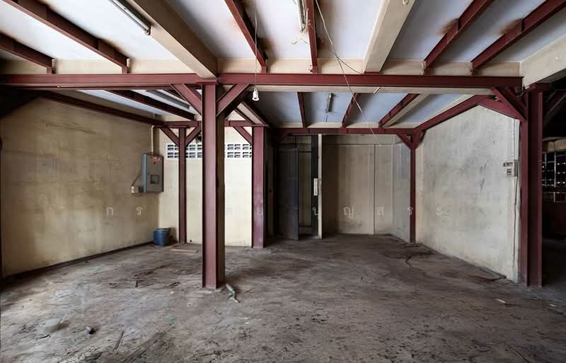 ตึก 4.5 ชั้น 5 คูหา มีดาดฟ้า (ห้องมุม) วงเวียนโอเดียน ซอยเยาวราช 3, กรุงเทพ, เยาวราช, สัมพันธวงศ์, สัมพันธวงศ์, กรุงเทพ, 1,100 ตร.ม., ทาวน์เฮ้าส์ ขาย, โดย กรกฤตย์ บุญสระ, 500185875 - DDproperty.com