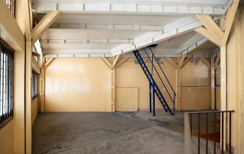 ตึก 4.5 ชั้น 5 คูหา มีดาดฟ้า (ห้องมุม) วงเวียนโอเดียน ซอยเยาวราช 3, Bangkok, เยาวราช, Samphanthawong, Samphanthawong, Bangkok, 1 Bedroom, 1,100 sqm, Townhouse For Sale, by กรกฤตย์ บุญสระ, 500185875 - DDproperty.com