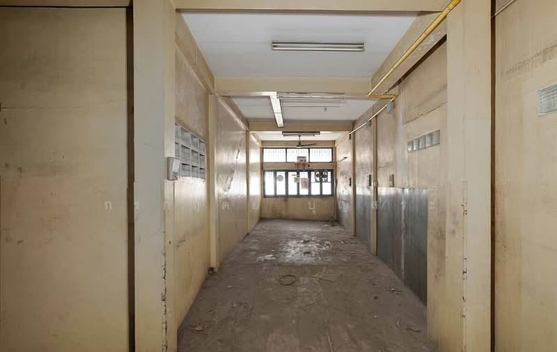 ตึก 4.5 ชั้น 5 คูหา มีดาดฟ้า (ห้องมุม) วงเวียนโอเดียน ซอยเยาวราช 3, Bangkok, เยาวราช, Samphanthawong, Samphanthawong, Bangkok, 1 Bedroom, 1,100 sqm, Townhouse For Sale, by กรกฤตย์ บุญสระ, 500185875 - DDproperty.com