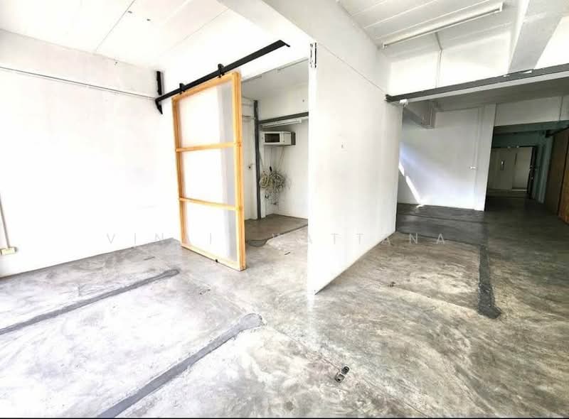 5-BR House, Bangkok, Praborommaharatchawang, Phra Nakhon, Bangkok, 5 Bedrooms, 950 sqm, Single Detached House For Sale, by Vinai  Wattana, 500185878 - DDproperty.com