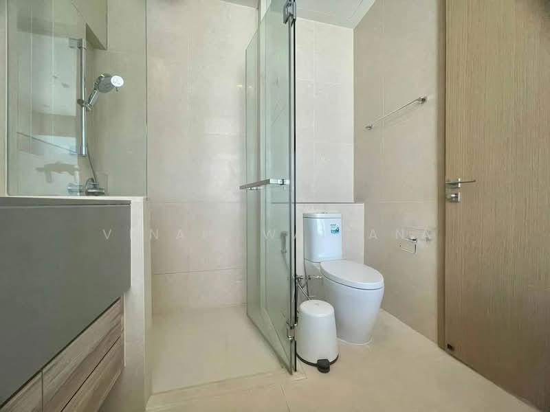 The Esse Asoke, Bangkok, 333 Soi Sukhumvit 21, Sukhumvit Road, Khlongtoei Nua, Watthana, Bangkok, 1 Bedroom, 52 sqm, Condo For Rent, by Vinai  Wattana, 500185894 - DDproperty.com