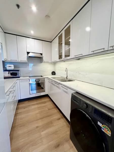 Liberty Park 2, Bangkok, 55 Soi Sukhumvit 11, Khlongtoei Nua, Watthana, Bangkok, 3 Bedrooms, 119 sqm, Condo For Rent, by Vinai  Wattana, 500185903 - DDproperty.com