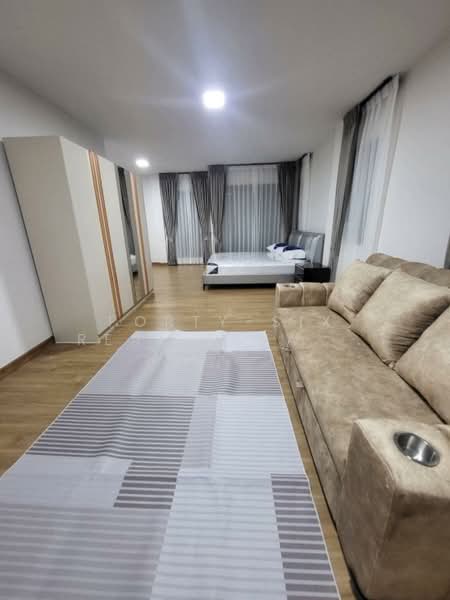 Baan Klang Muang Ramintra 83 Station, Bangkok, 16 Kanchanaphisek Road, Ram Inthra, Khan Na Yao, Bangkok, 4 Bedrooms, 218 sqm, Townhouse For Rent, by Forty-Six Real Estate Group, 500185913 - DDproperty.com