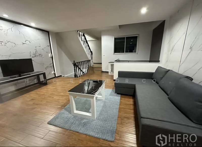 For Rent 3 Bedroom Townhouse in Khlong Toei Nuea Watthana Bangkok HRE00375, Bangkok, Khlongtoei Nua, Watthana, Bangkok, 3 Bedrooms, 200 sqm, Townhouse For Rent, by Hero Realtor Co., Ltd., 500185920 - DDproperty.com