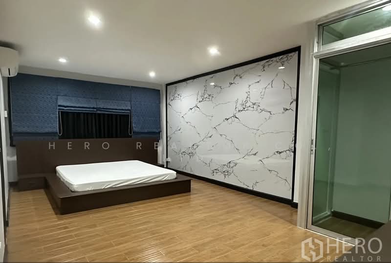 For Rent 3 Bedroom Townhouse in Khlong Toei Nuea Watthana Bangkok HRE00375, Bangkok, Khlongtoei Nua, Watthana, Bangkok, 3 Bedrooms, 200 sqm, Townhouse For Rent, by Hero Realtor Co., Ltd., 500185920 - DDproperty.com