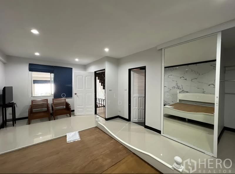 ทาวน์เฮาส์ให้เช่า 3 ห้องนอน คลองเตยเหนือ วัฒนา กรุงเทพ HRE00375, กรุงเทพ, คลองเตยเหนือ, วัฒนา, กรุงเทพ, 200 ตร.ม., ทาวน์เฮ้าส์ ให้เช่า, โดย Hero Realtor Co., Ltd., 500185920 - DDproperty.com