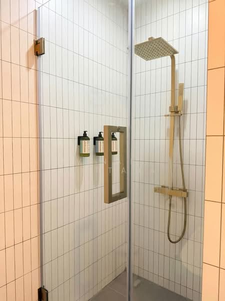 Wyne Sukhumvit, Bangkok, 1120 Sukhumvit Road, Phra Kanong, Khlong Toei, Bangkok, 1 Bedroom, 35 sqm, Condo For Sale, by Vinai  Wattana, 500185932 - DDproperty.com