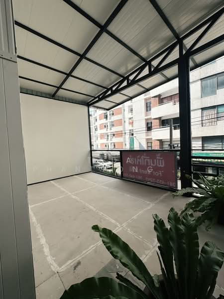 Warehouse with office space for rent, Ratchada, Huai Khwang, 1,500 sq m, near MRT Huai Khwang statio, Bangkok, Huai Khwang, Huai Khwang, Bangkok, , 1,500 sqm, Warehouse/Factory For Rent, by Tida phanthonglarptawee, 500185977 - DDproperty.com
