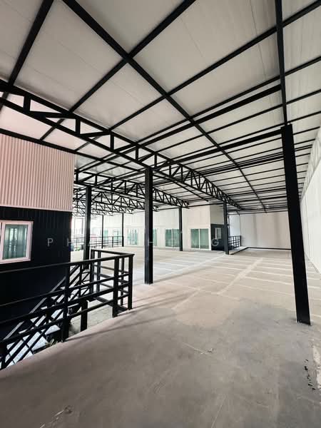 Warehouse with office space for rent, Ratchada, Huai Khwang, 1,500 sq m, near MRT Huai Khwang statio, Bangkok, Huai Khwang, Huai Khwang, Bangkok, , 1,500 sqm, Warehouse/Factory For Rent, by Tida phanthonglarptawee, 500185977 - DDproperty.com