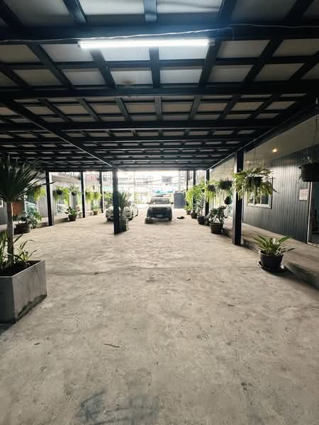 Warehouse with office space for rent, Ratchada, Huai Khwang, 1,500 sq m, near MRT Huai Khwang statio, Bangkok, Huai Khwang, Huai Khwang, Bangkok, , 1,500 sqm, Warehouse/Factory For Rent, by Tida phanthonglarptawee, 500185977 - DDproperty.com