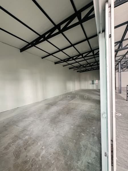 Warehouse with office space for rent, Ratchada, Huai Khwang, 1,500 sq m, near MRT Huai Khwang statio, Bangkok, Huai Khwang, Huai Khwang, Bangkok, , 1,500 sqm, Warehouse/Factory For Rent, by Tida phanthonglarptawee, 500185977 - DDproperty.com