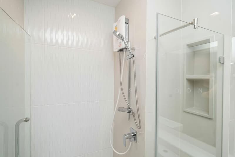 Life Asoke Hype, Bangkok, 339 Chaturathit Rd, Makkasan, Ratchathewi, Bangkok, 1 Bedroom, 32 sqm, Condo For Rent, by Tarit Chinsomboon, 500185981 - DDproperty.com