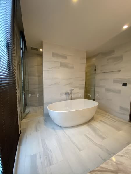 Quarter 39, Bangkok, 138  Soi Sukhumvit 39, Khlong Tan Nua, Watthana, Bangkok, 4 Bedrooms, 400 sqm, Townhouse For Rent, by BKKCONDOS, 500185986 - DDproperty.com