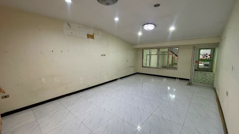 ทาวน์เฮ้าส์ ประชานิเวศน์ ซอย 3 ราคาถูก, Nonthaburi, ประชานิเวศน์, Tha-Sai, Muang Nonthaburi, Nonthaburi, 2 Bedrooms, 110 sqm, Townhouse For Sale, by คุณ ฐานิต (เตย), 500185989 - DDproperty.com