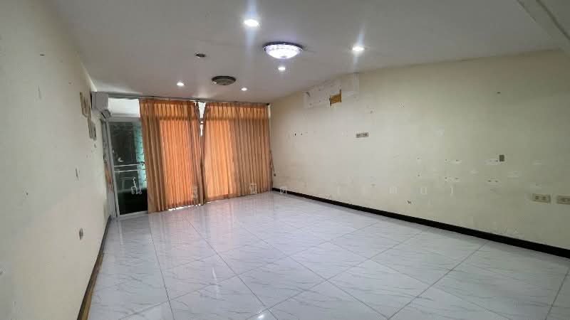 ทาวน์เฮ้าส์ ประชานิเวศน์ ซอย 3 ราคาถูก, Nonthaburi, ประชานิเวศน์, Tha-Sai, Muang Nonthaburi, Nonthaburi, 2 Bedrooms, 110 sqm, Townhouse For Sale, by คุณ ฐานิต (เตย), 500185989 - DDproperty.com