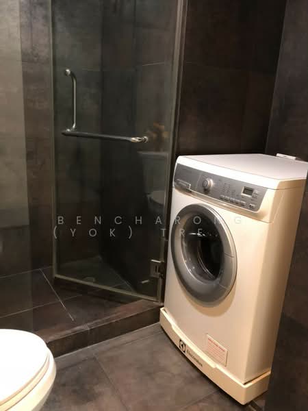 Voque Sukhumvit 16, Bangkok, Soi Sukhumvit 16, Khlong Toei, Khlong Toei, Bangkok, 1 Bedroom, 42 sqm, Condo For Rent, by Bencharong (Yok) Treerat-a-na-wat, 500186008 - DDproperty.com