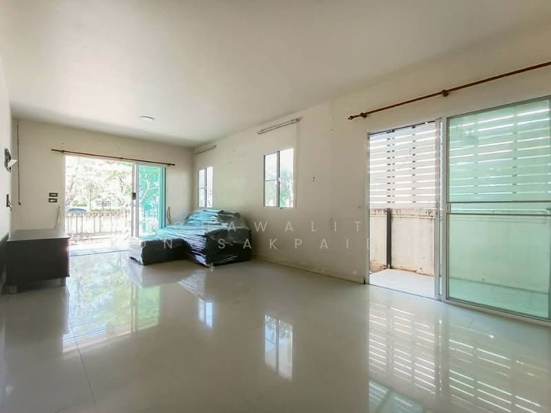 Pruksa Village 6 Rama 2-Bang Khun Thian Chai Talay, Samut Sakhon, Bang Khun Thian Road - Chai Talay, Phanthai Norasing, Muang Samut Sakhon, Samut Sakhon, 3 Bedrooms, 180 sqm, Single Detached House For Sale, by CHAWALIT KONGSAKPAIBUL, 500186012 - DDproperty.com