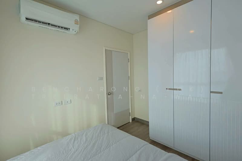 Lumpini Place Ratchada-Sathu, Bangkok, 501 3 Sathu Pradit 27 Alley, Chong Nonsi, Yan Nawa, Bangkok, 2 Bedrooms, 43 sqm, Condo For Rent, by Bencharong (Yok) Treerat-a-na-wat, 500186013 - DDproperty.com