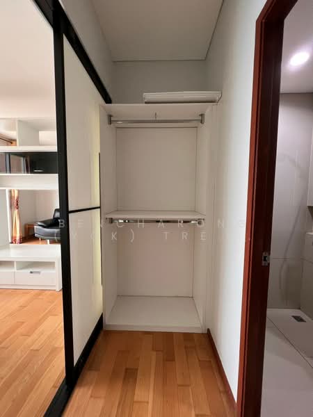 Villa Sathorn, Bangkok, 5 KrungThonBuri Road, Khlong Ton Sai, Khlong San, Bangkok, 1 Bedroom, 40 sqm, Condo For Rent, by Bencharong (Yok) Treerat-a-na-wat, 500186019 - DDproperty.com