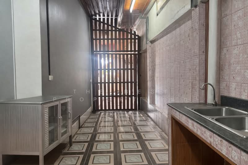 บ้านเดี่ยวบ้านบึง ชลบุรี, Chon Buri (Pattaya), Nong Chak, Ban Bung, Chon Buri (Pattaya), 3 Bedrooms, 150 sqm, Single Detached House For Sale, by The Best Property นก, 500186043 - DDproperty.com