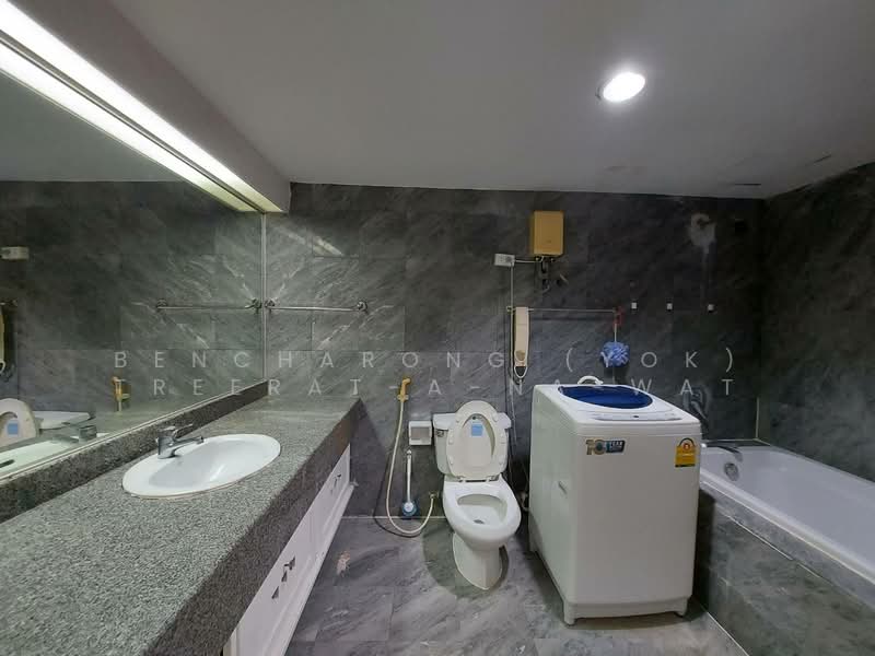 State Tower, Bangkok, 1055 Silom Road, Silom, Bang Rak, Bangkok, 1 Bedroom, 68 sqm, Condo For Rent, by Bencharong (Yok) Treerat-a-na-wat, 500186050 - DDproperty.com