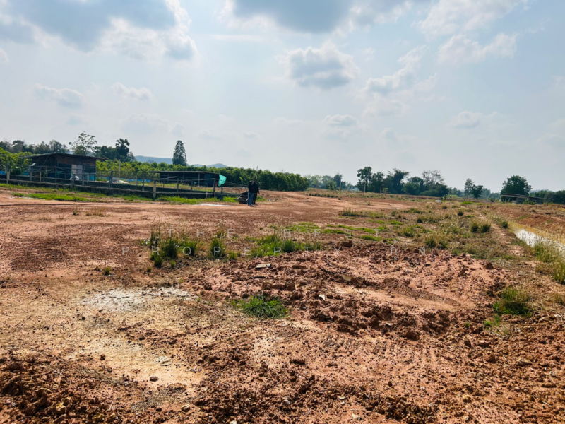 ที่ดินสว่างอารมณ์ อุทัยธานี, Uthai Thani, Bo Yang, Sawang Arom, Uthai Thani, , 56,980 sqm, Land For Sale, by The Best Property กุ้ง, 500186119 - DDproperty.com