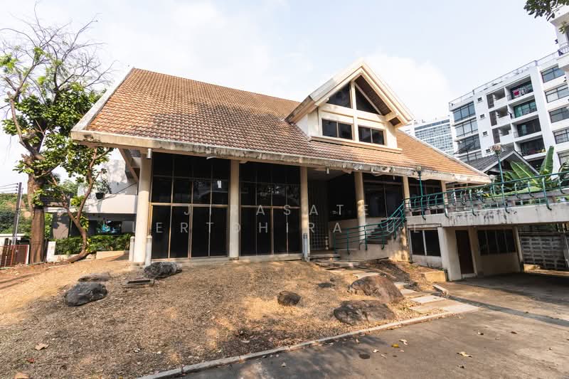 ., Bangkok, Khong Tan, Khlong Toei, Bangkok, 5 Bedrooms, 888 sqm, Single Detached House For Sale, by Jirasate Lertdhirakul, 500186128 - DDproperty.com