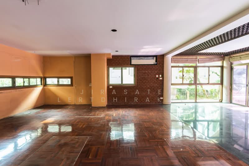 ., กรุงเทพ, คลองตัน, คลองเตย, กรุงเทพ, 888 ตร.ม., บ้านเดี่ยว ขาย, โดย Jirasate Lertdhirakul, 500186128 - DDproperty.com