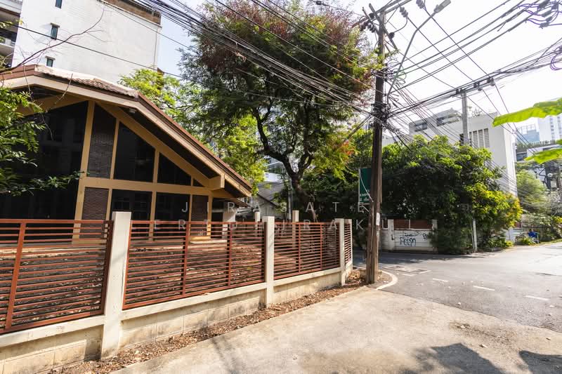 ., Bangkok, Khong Tan, Khlong Toei, Bangkok, 5 Bedrooms, 888 sqm, Single Detached House For Sale, by Jirasate Lertdhirakul, 500186128 - DDproperty.com